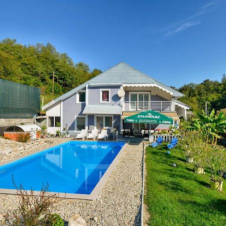 Cozy Home In Nespes With Kitchen Zewnętrze zdjęcie