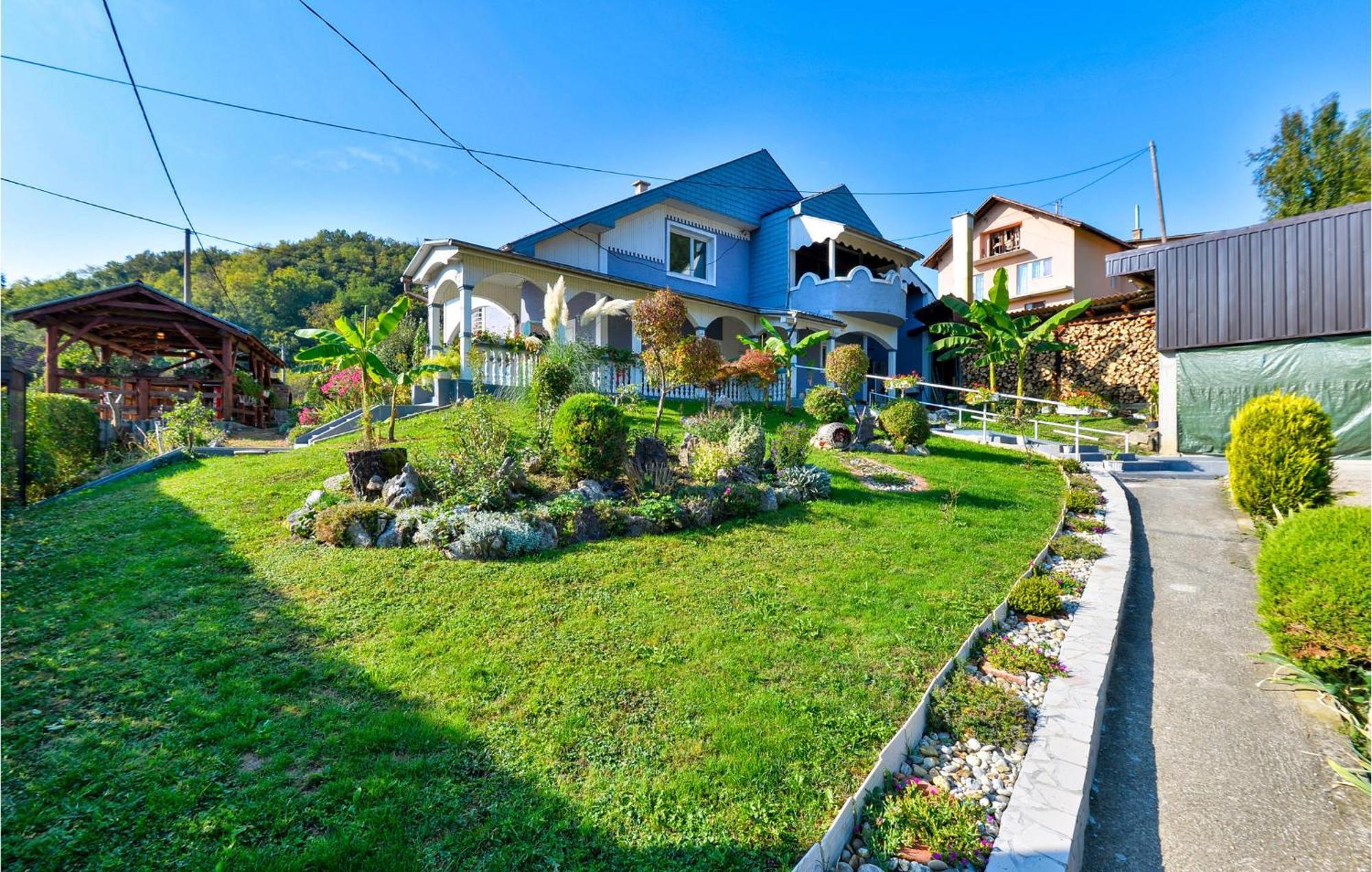 Cozy Home In Nespes With Kitchen Zewnętrze zdjęcie