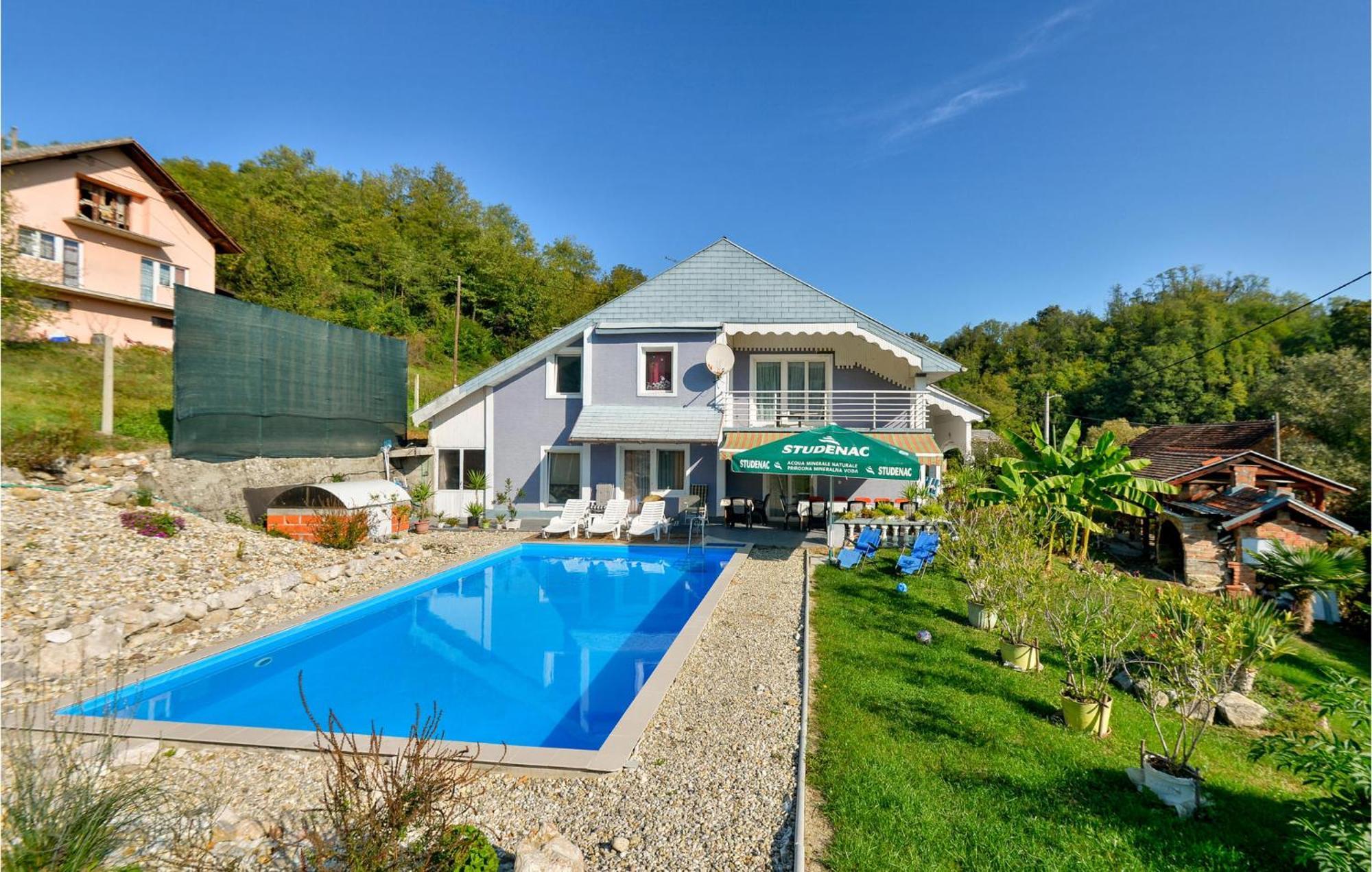 Cozy Home In Nespes With Kitchen Zewnętrze zdjęcie